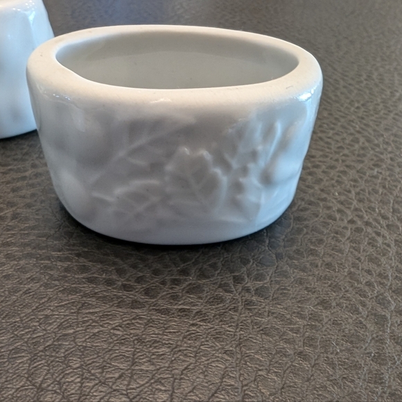 White Ceramic Leaf Napkin Ring Holders Set 5 Fall Country Classics Holiday Chic - Picture 8 of 12
